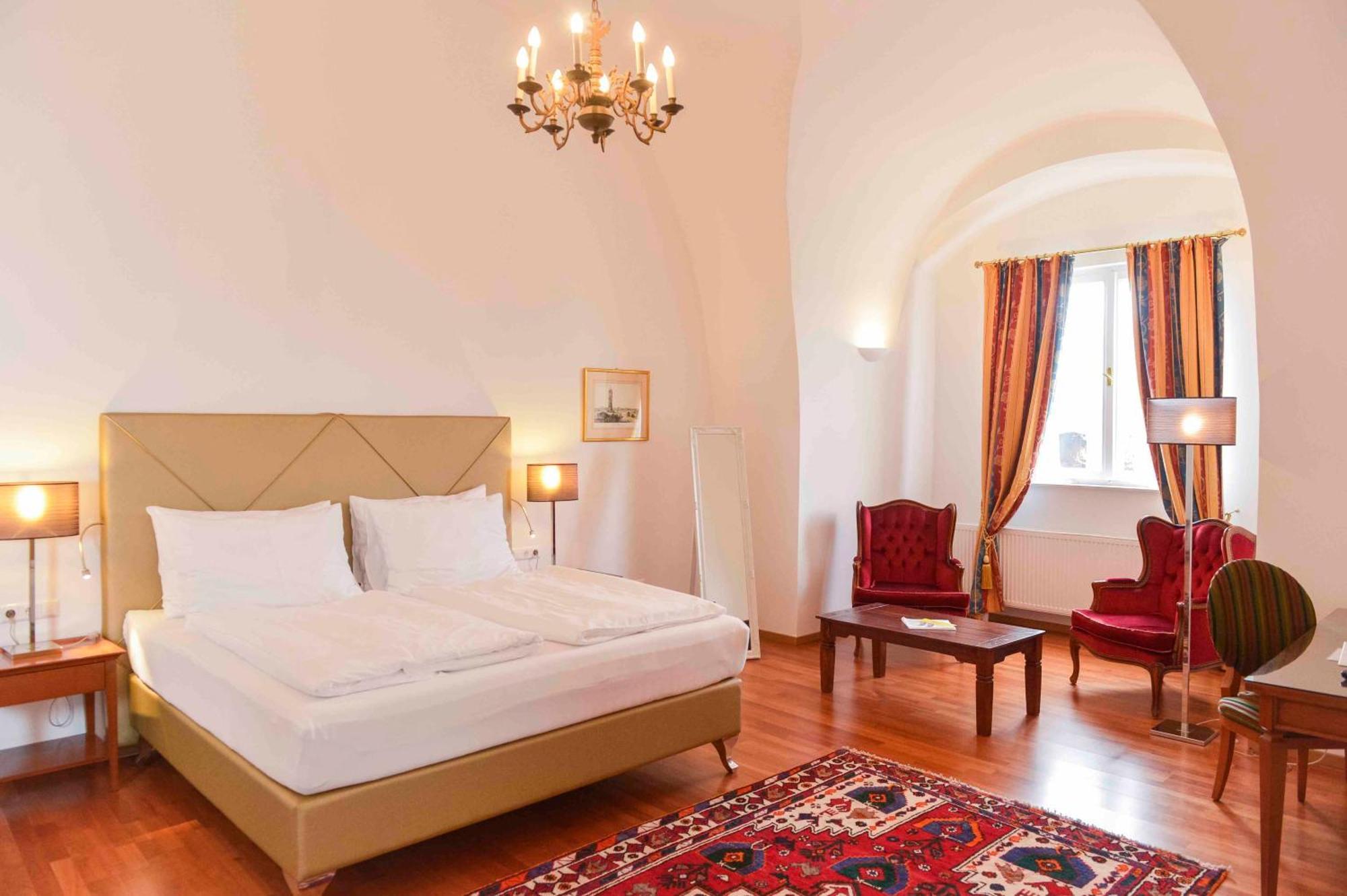 Schlosshotel Майльберг Экстерьер фото