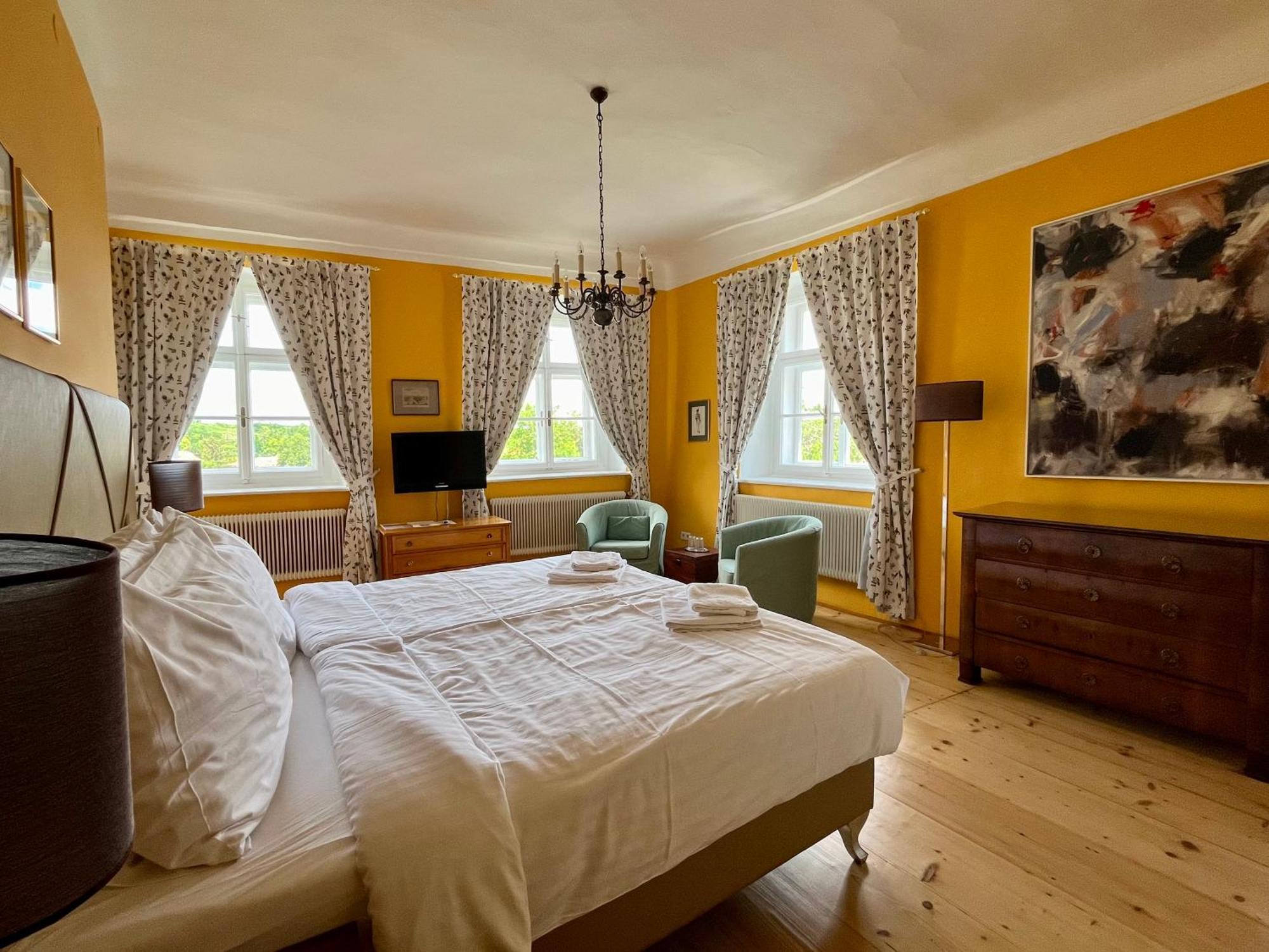 Schlosshotel Майльберг Экстерьер фото