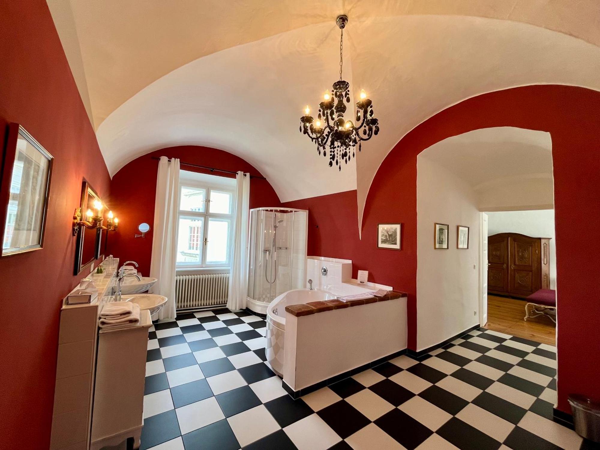 Schlosshotel Майльберг Экстерьер фото