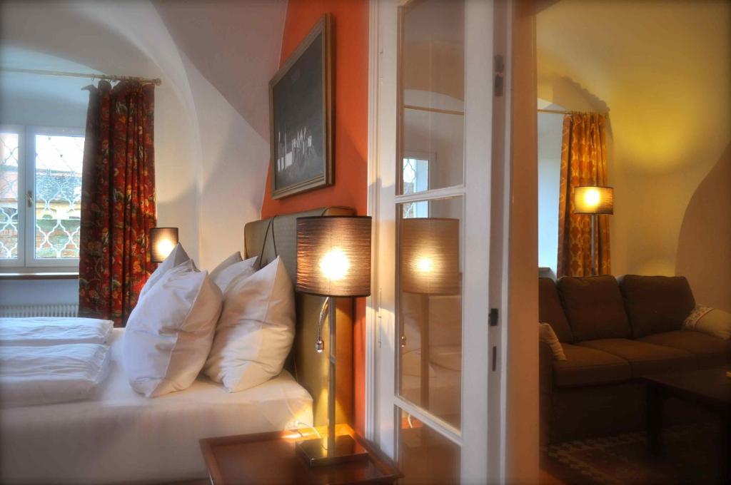 Schlosshotel Майльберг Номер фото